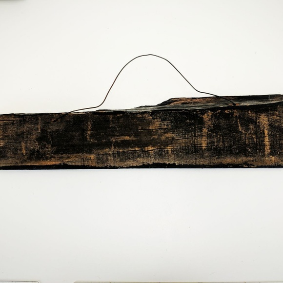 Farmhouse Country Living Sign With Adorable Bird - Picture 4 of 4